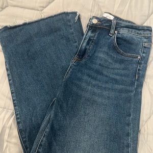 Risen Jeans Cropped wide leg distressed hem Sz 9/29